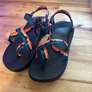 Men’s size 10 / women’s size 12 Chacos